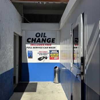 Fullerton Car Wash - Car Wash Near Me - Fullerton, California