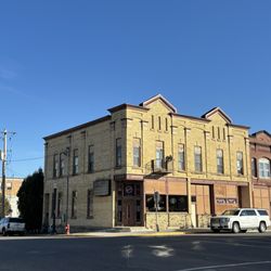 Gem City Saloon - Outside storefront