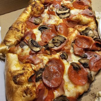 Saggio's Uptown - Pizza with pepperoni, Canadian bacon and mushrooms - Pizza Near Me - Albuquerque, New Mexico