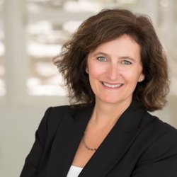 Vicente Escrow - Pacific Palisades - Gina Padilla, Escrow Officer