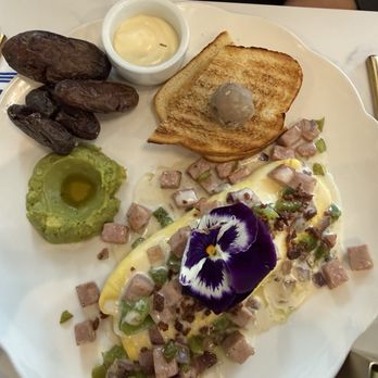 The Royale - California omelet - Breakfast & Brunch Near Me - Pleasant Hill, California The Royale - California omelet - Breakfast & Brunch Near Me - Pleasant Hill, California