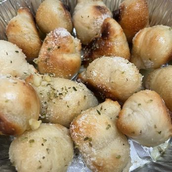 Victor Jr's - Garlic Knots (5) - Pizza Near Me - Culver City, California Victor Jr's - Garlic Knots (5) - Pizza Near Me - Culver City, California