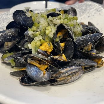 txopa gastrolekua - Mussels - Basque Near Me - Zumaia, SS txopa gastrolekua - Mussels - Basque Near Me - Zumaia, SS
