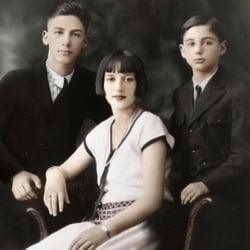 DigitalCustom - After restoration + colorization