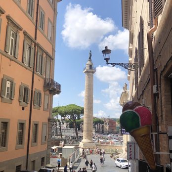 Trattoria Melo - Vue depuis l'entrée de la trattoria - Italian Near Me - Rome, RM Trattoria Melo - Vue depuis l'entrée de la trattoria - Italian Near Me - Rome, RM