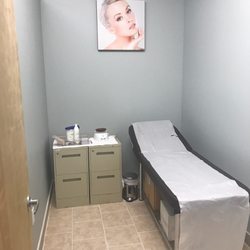 LC Nails & Spa