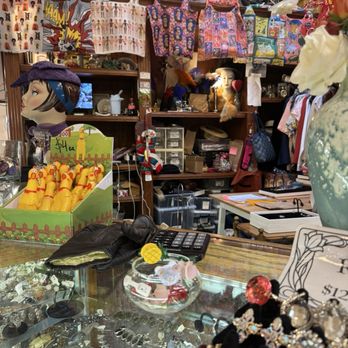 La France - Antiques Near Me - Tampa, Florida