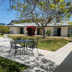 The Shores Post Acute - Courtyard
