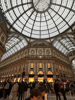 Galleria Vittorio Emanuele II by null