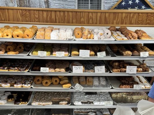 Mueller's Bakery by null