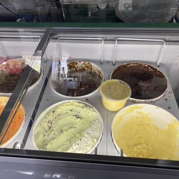 Razzleberry's ice cream Lab and Kitchen - Ice cream! - Ice Cream & Frozen Yogurt Near Me - Oak Ridge, Tennessee Razzleberry's ice cream Lab and Kitchen - Ice cream! - Ice Cream & Frozen Yogurt Near Me - Oak Ridge, Tennessee