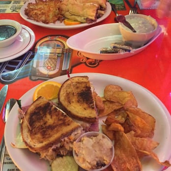 Crazy Ottos Empire Diner - Reuben and French dip! - Coffee & Tea Near Me - Herkimer, New York