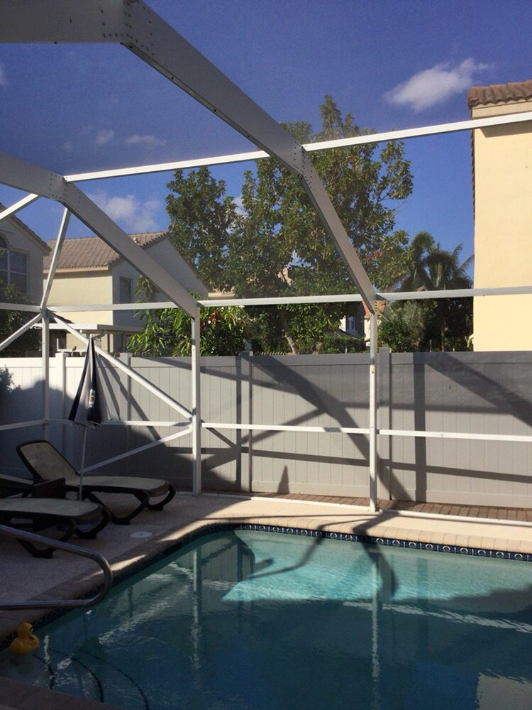 Slide of G & D Screens