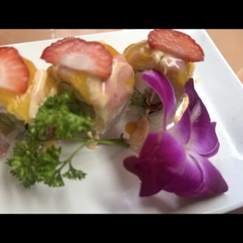 Flying Ninja - This sushi looks berry familiar on my social media feed and it had mango which was planted by the purple flower - Sushi Bars Near Me - San Francisco, California Flying Ninja - This sushi looks berry familiar on my social media feed and it had mango which was planted by the purple flower - Sushi Bars Near Me - San Francisco, California