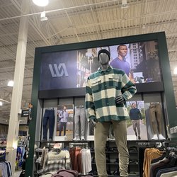 DICK'S Sporting Goods - Strike a pose