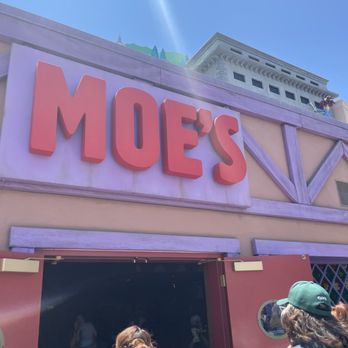 Universal Studios Hollywood - Moes Bar - Amusement Parks Near Me - Universal City, California