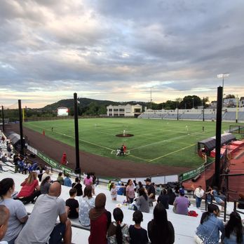 Hinchliffe Stadium - Hinchliffe Stadium - Stadiums & Arenas Near Me - Paterson, New Jersey