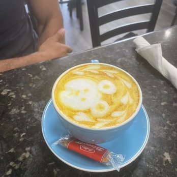 Tata's Cafe - Golden latte - Breakfast & Brunch Near Me - Hawthorne, California