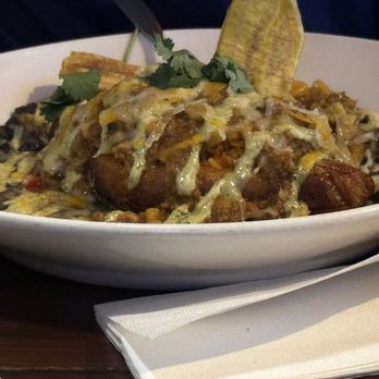 Bahama Breeze - Jamaican Stuffed Plantain Bowl - Bars Near Me - Orlando, Florida