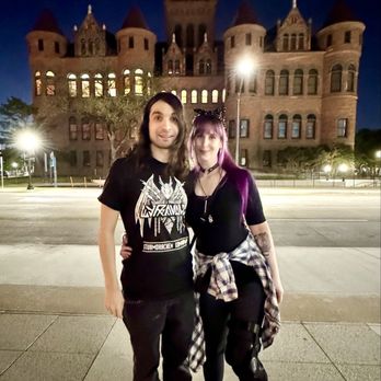 Dallas Terrors - Us enjoying the tour - Walking Tours Near Me - Dallas, Texas Dallas Terrors - Us enjoying the tour - Walking Tours Near Me - Dallas, Texas