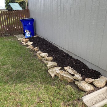 Cliffy Care Landscaping - Mulch work side - Landscaping Near Me - Spring Hill, Kansas