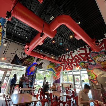 Dave's Hot Chicken - Chicken Shop Near Me - Pembroke Pines, Florida