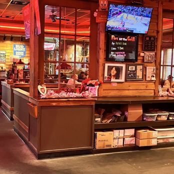 Logan's Roadhouse - Inside - American Near Me - Greenville, South Carolina