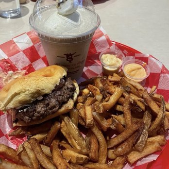Good Stuff Eatery - The Prez Obama Burger with Toasted Marshmallow Milkshake - American Near Me - Washington, DC, District of Columbia Good Stuff Eatery - The Prez Obama Burger with Toasted Marshmallow Milkshake - American Near Me - Washington, DC, District of Columbia