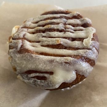Hayes Valley Bakeworks - Not very good: Cinnamon Roll - Bakeries Near Me - San Francisco, California