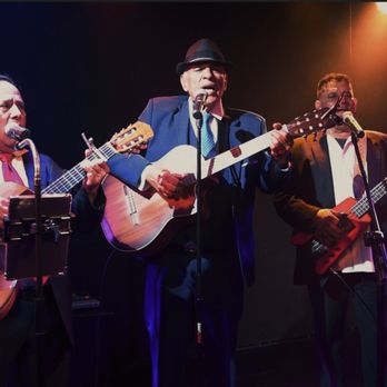 Trio Mariachi Tepatitlan - Trio Tepatitlan en vivo desde KWA Theather - Musicians Near Me