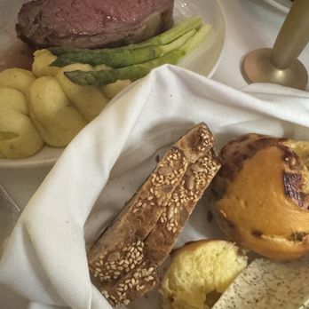 Atlantis Steakhouse - Steakhouses Near Me - RENO, Nevada