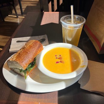 Boudin SF - Butternut Squash Soup & Chicken Pesto Sandwich with green ice tea - Bakeries Near Me - San Marcos, California