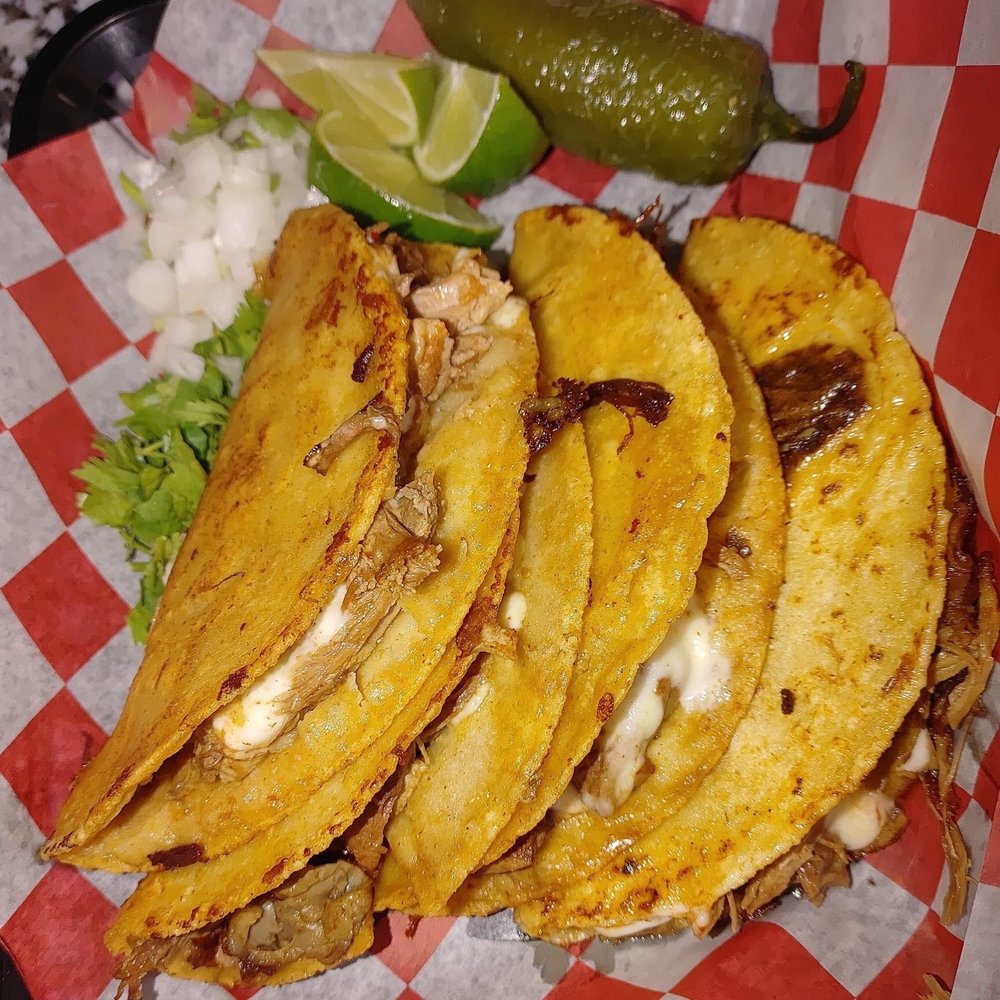 Colimas Restaurant Logo