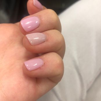 Luxury Nail Bar - Two days later, sores found around the nail bed - Waxing Near Me - Portland, Oregon