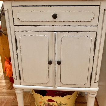 Ballard Designs- Manhasset - My Ballard entrance table is great. Posted 02/11/21 - Home Decor Near Me - Manhasset, New York