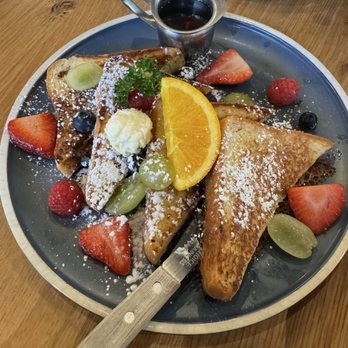 Sunny Side Breakfast - French toast - Breakfast & Brunch Near Me - Sacramento, California
