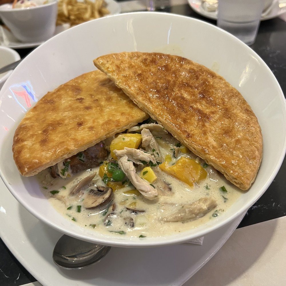 Silver Diner - Bell and Evans Roasted Chicken Pot Pie - Diners Near Me - McLean, Virginia