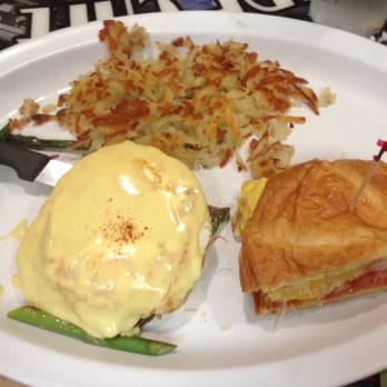 Curbside Cafe - Shared crab cake eggs Benedict (eggs over hard) and stuffed croissant!! - Breakfast & Brunch Near Me - Vista, California