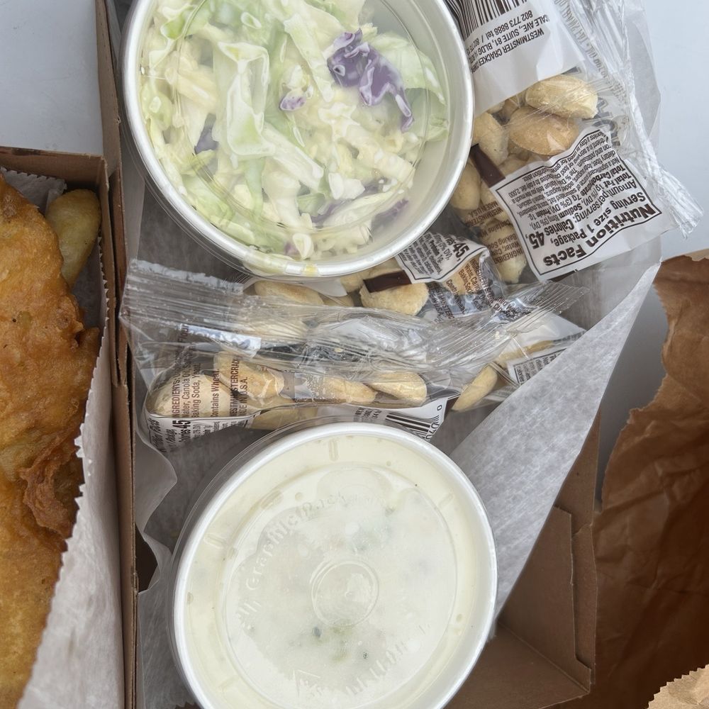 Harbor Fish & Chips - Clam chowder and coleslaw - Fish & Chips Near Me - Oceanside, California Harbor Fish & Chips - Clam chowder and coleslaw - Fish & Chips Near Me - Oceanside, California