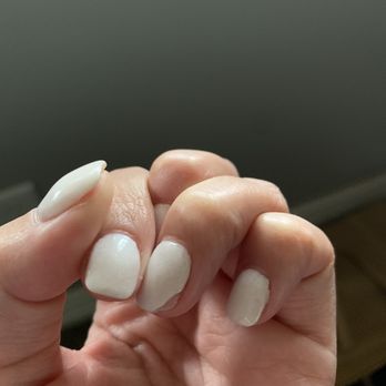 A&T Nails - 1 week later chipped on ring finger and crack on pointer finger - Nail Salons Near Me - Keller, Texas