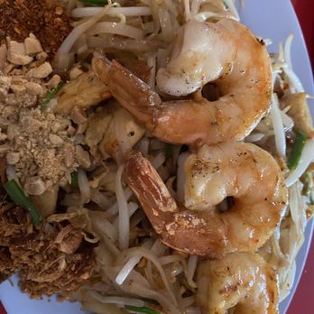 Na Na Thai - Pad Thai with Shrimp - Thai Near Me - Buellton, California Na Na Thai - Pad Thai with Shrimp - Thai Near Me - Buellton, California