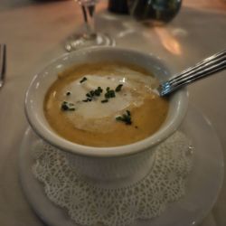 Halls Chophouse - Columbia - She crab soup