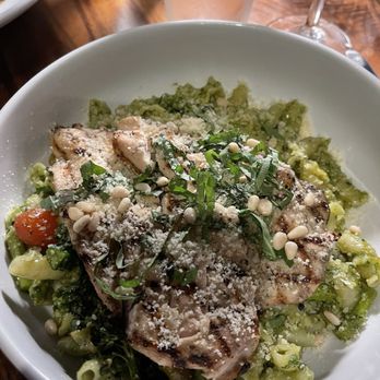 EVO North Scottsdale - Pesto chicken primavera - Italian Near Me - Scottsdale, Arizona EVO North Scottsdale - Pesto chicken primavera - Italian Near Me - Scottsdale, Arizona