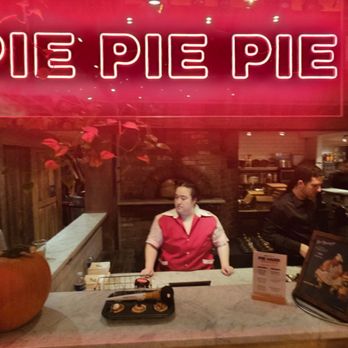 Ainslie - Chain x Skrewball Whiskey's "Pie Hard: A Friendsgiving Event" - 11/20/25. - Beer Gardens Near Me - Brooklyn, New York