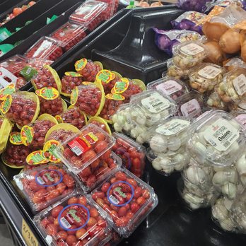 Grocery Outlet - Never put off tomatoe. The toppings you can apply tonight - Grocery Near Me - North Las Vegas, Nevada
