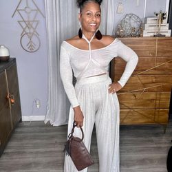 Swank A Posh - Soft Serve Wide Legged Pants Set - Oatmeal
Small (0-4)