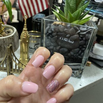 B T Nails - Nail Salons Near Me - Arlington, Texas