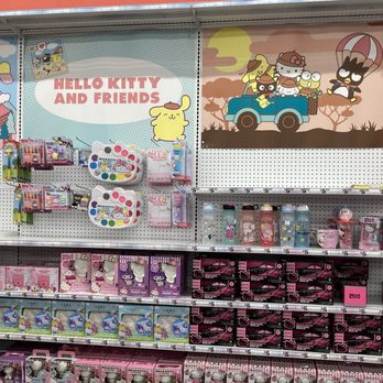 Five Below - 08/30/24 - Discount Store Near Me - Manhattan, New York