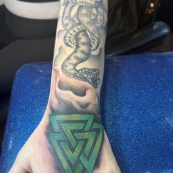 Pair A Dice Tattoo Studio