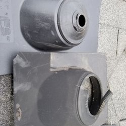 German Fuentes Gutter Cleaning - Roof flashing